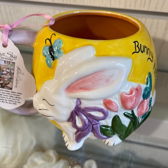 Easter Blue Sky Clayworks Easter Bunny Kisses Yellow Ceramic coffee Mug NWT - Picture 2 of 4
